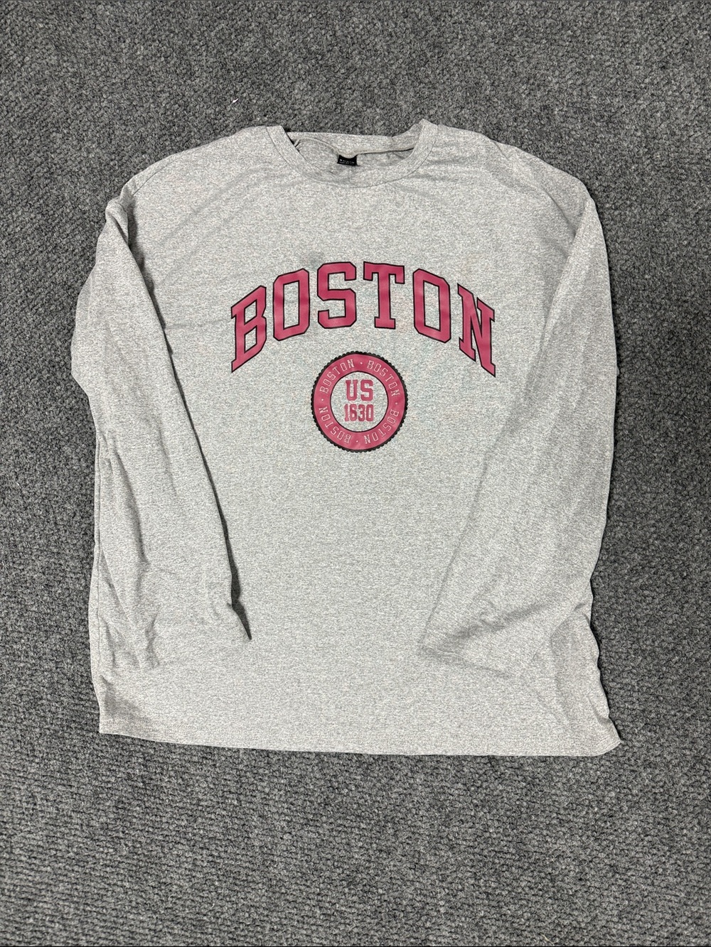 SHEIN Gray Long Sleeve Crewneck with Maroon Boston Print